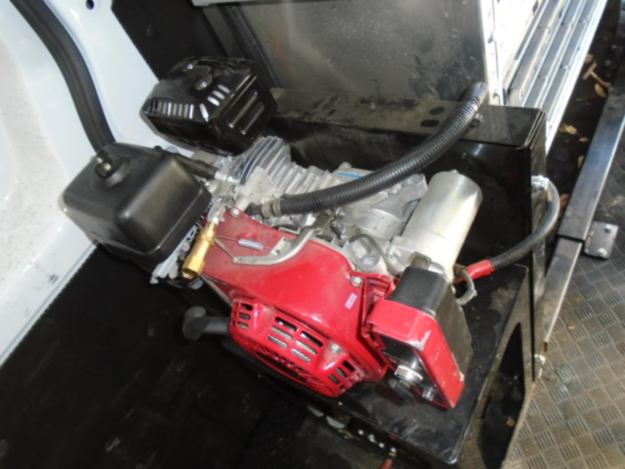 Ford Transit Cargo Van T-250 130" Low Rf 9070 GVWR RWD 2021