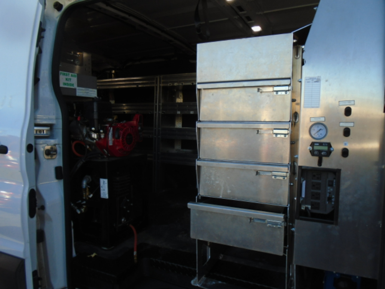 Ford Transit Cargo Van T-250 130" Low Rf 9070 GVWR RWD 2021