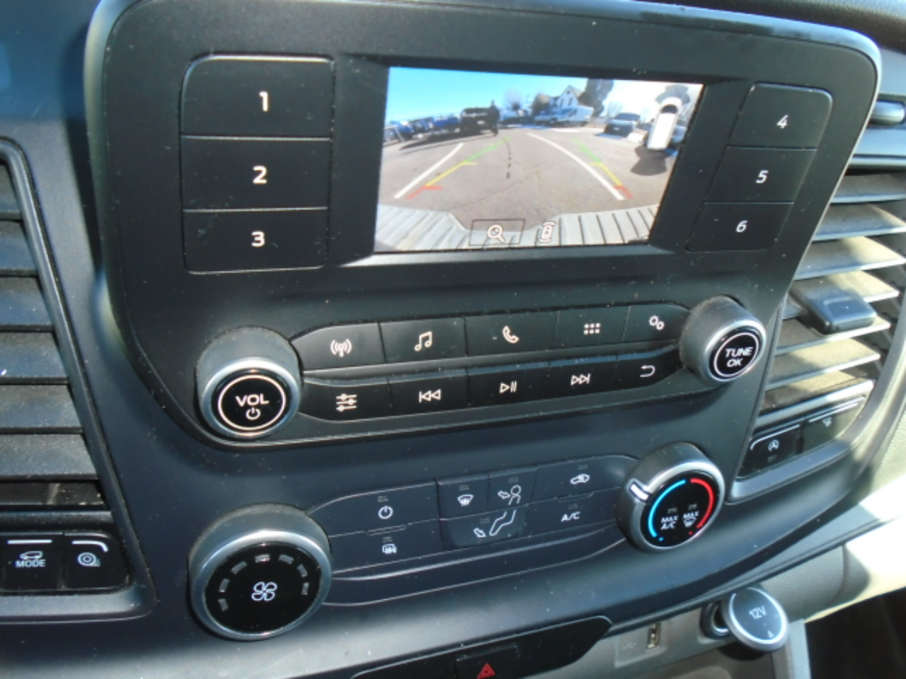 Ford Transit Cargo Van T-250 130" Low Rf 9070 GVWR RWD 2021