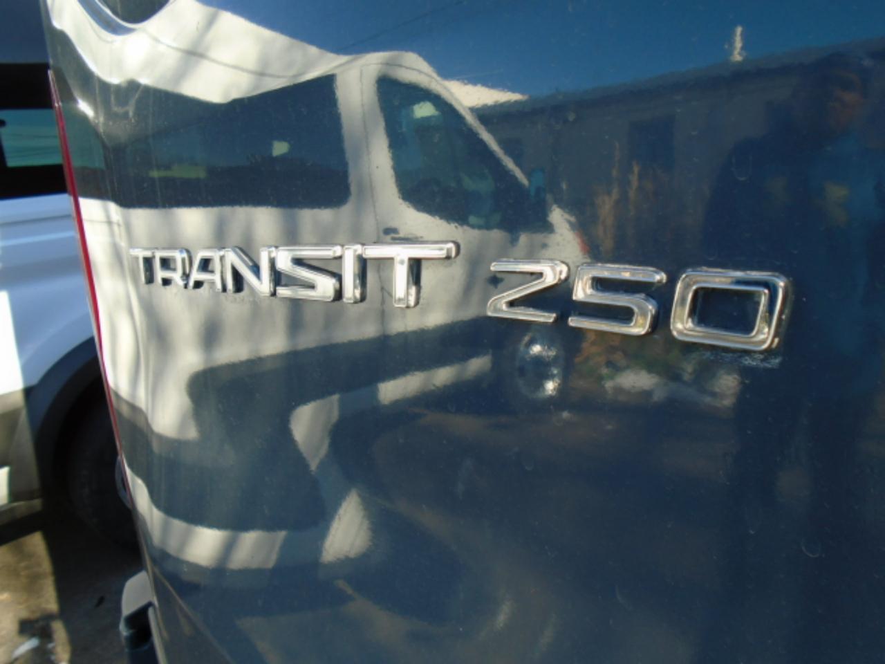 Ford Transit Van T-250 148" EL Hi Rf 9000 GVWR Sliding RH Dr 2019