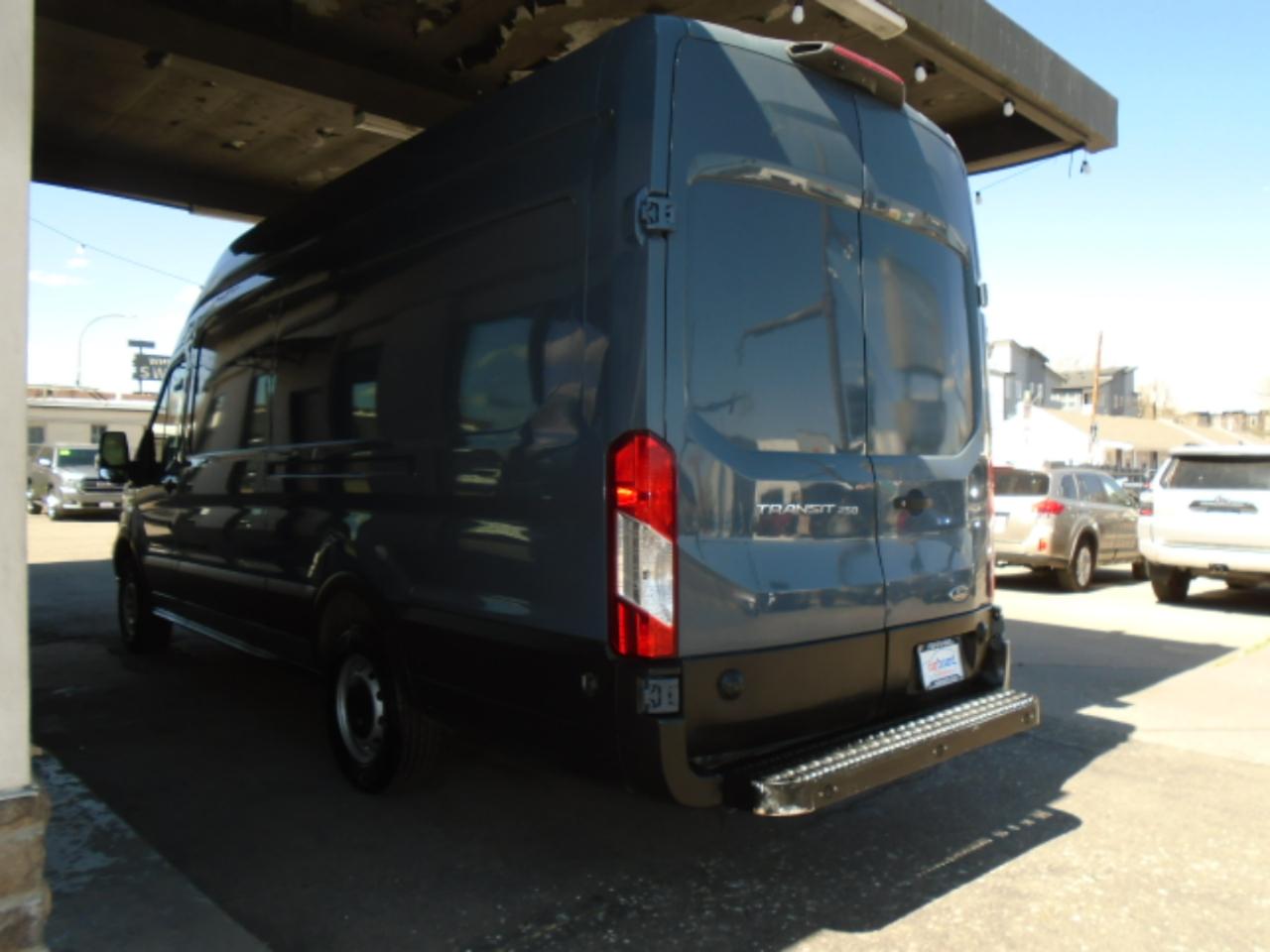 Ford Transit Van T-250 148" EL Hi Rf 9000 GVWR Sliding RH Dr 2019