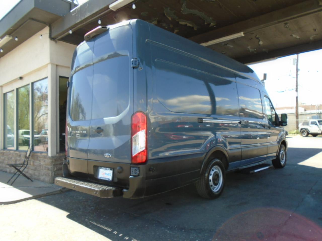 Ford Transit Van T-250 148" EL Hi Rf 9000 GVWR Sliding RH Dr 2019