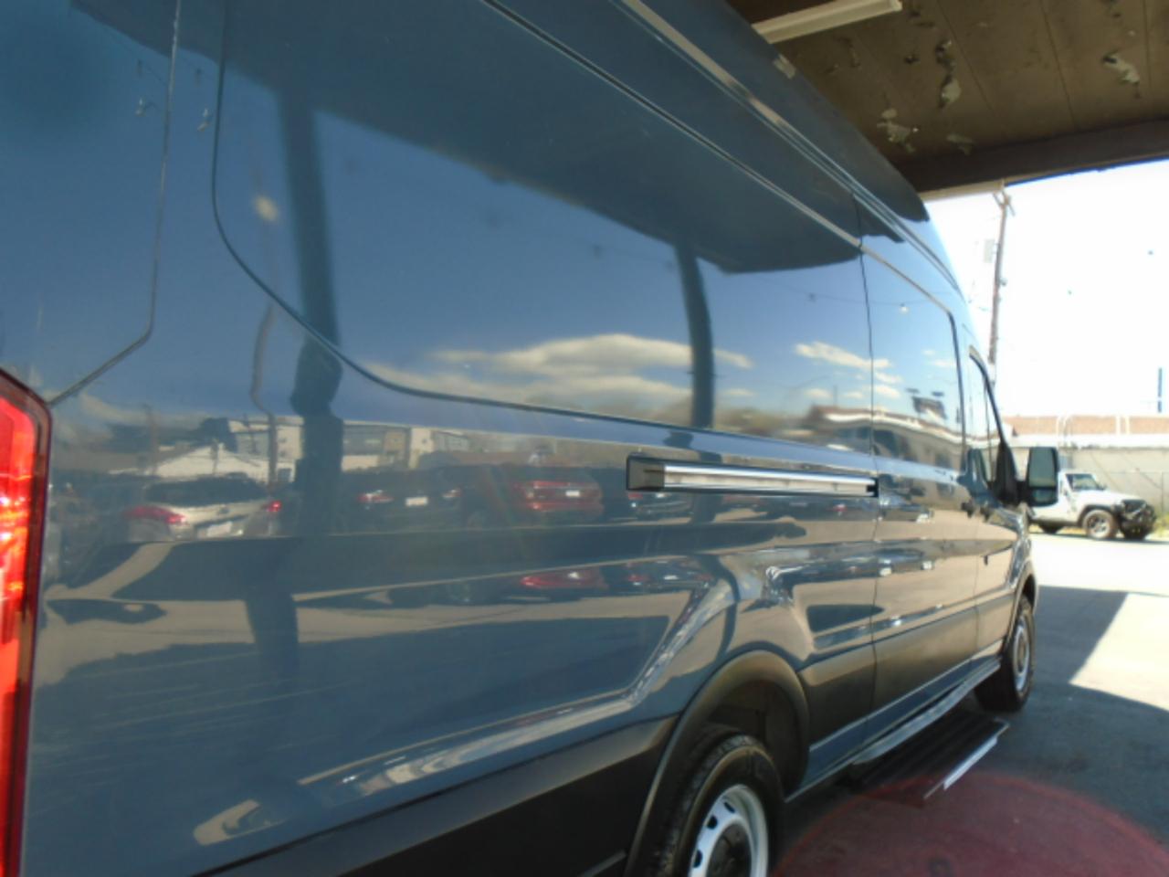 Ford Transit Van T-250 148" EL Hi Rf 9000 GVWR Sliding RH Dr 2019