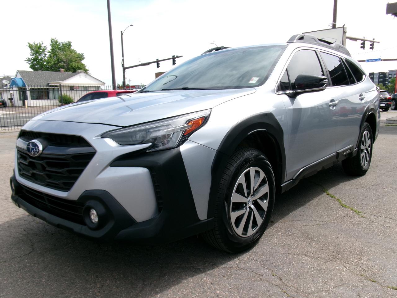 2023 Subaru Outback Premium CVT