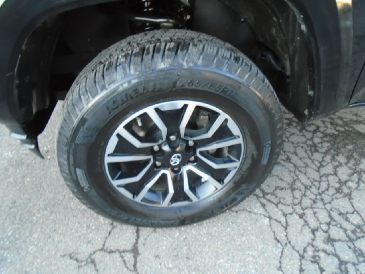 Toyota Tacoma 4WD TRD Sport Double Cab 5' Bed V6 MT (Natl) 2021