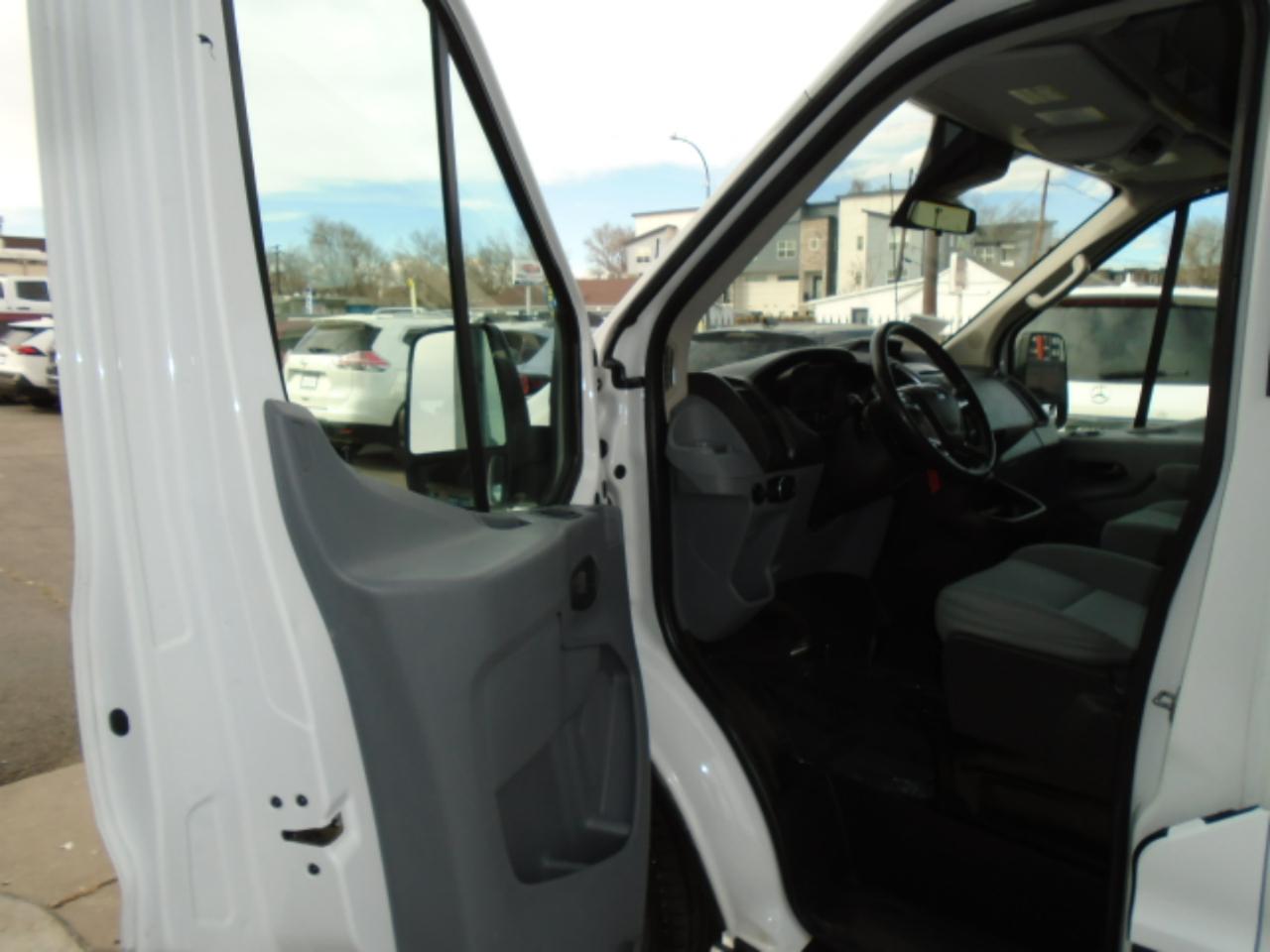 Ford Transit Wagon T-350 148" High Roof XLT Sliding RH Dr 2015