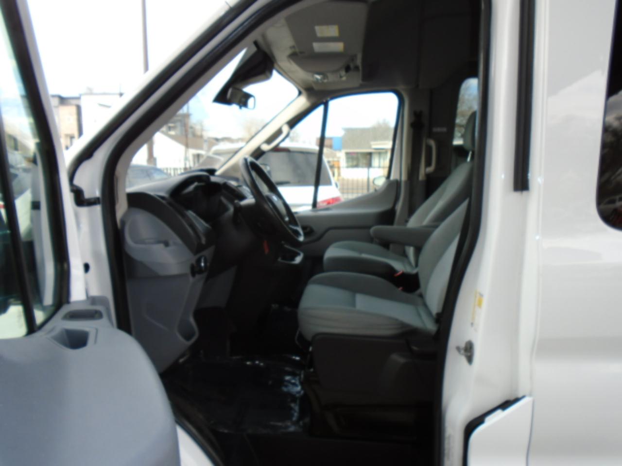 Ford Transit Wagon T-350 148" High Roof XLT Sliding RH Dr 2015