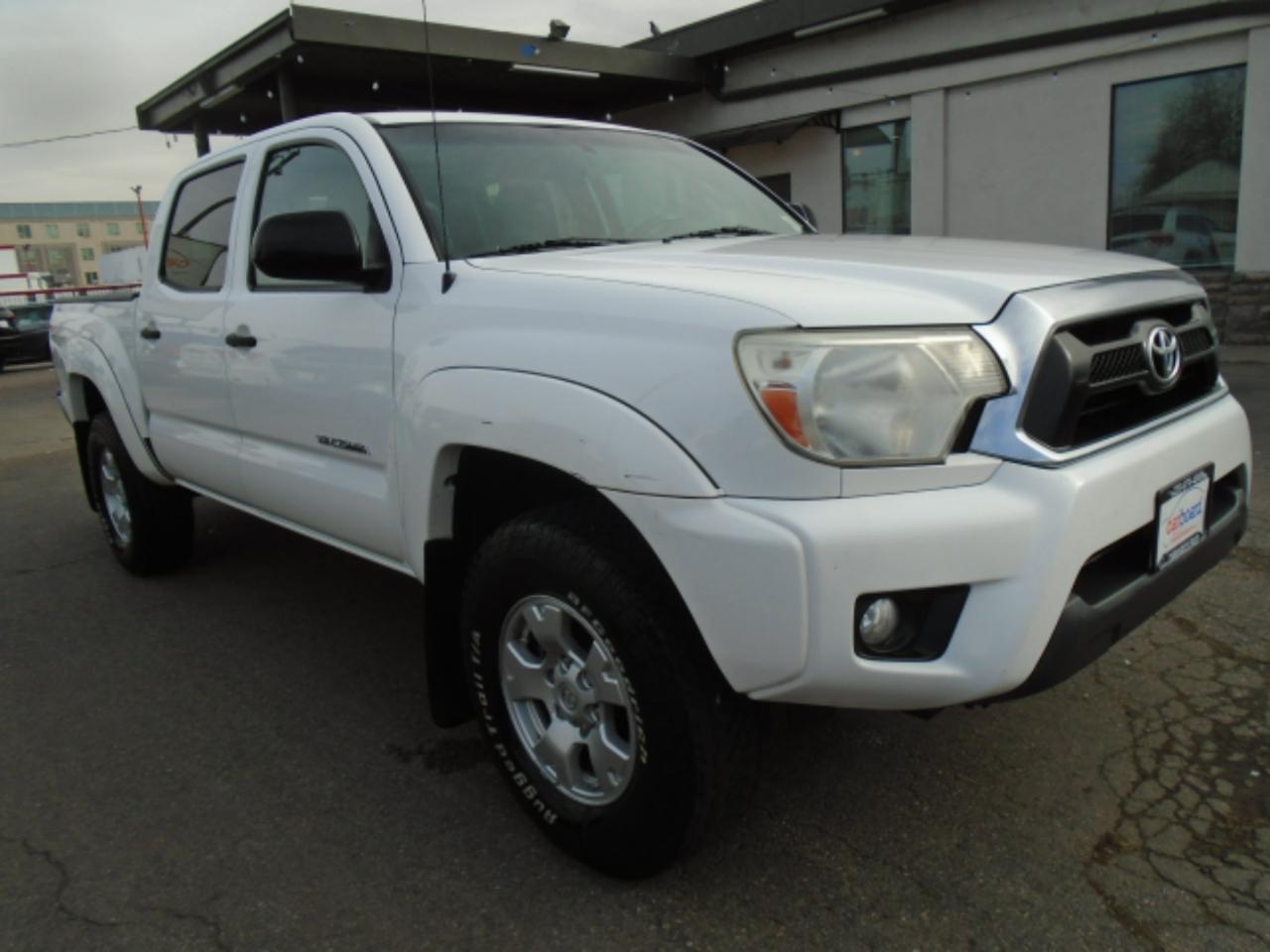 Toyota Tacoma 4WD Double Cab V6 MT (Natl) 2014