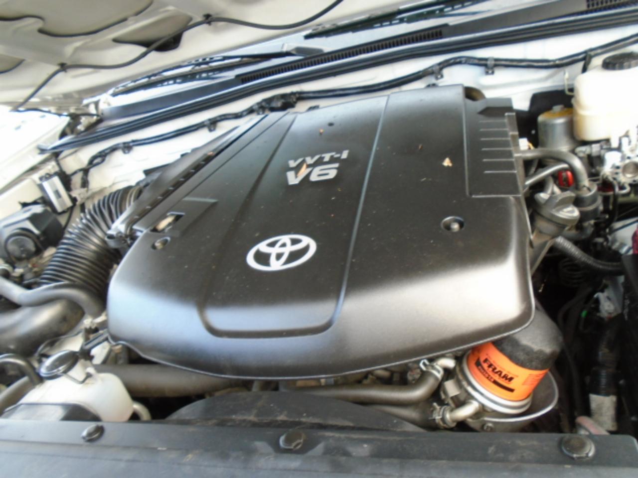 Toyota Tacoma 4WD Double Cab V6 MT (Natl) 2014