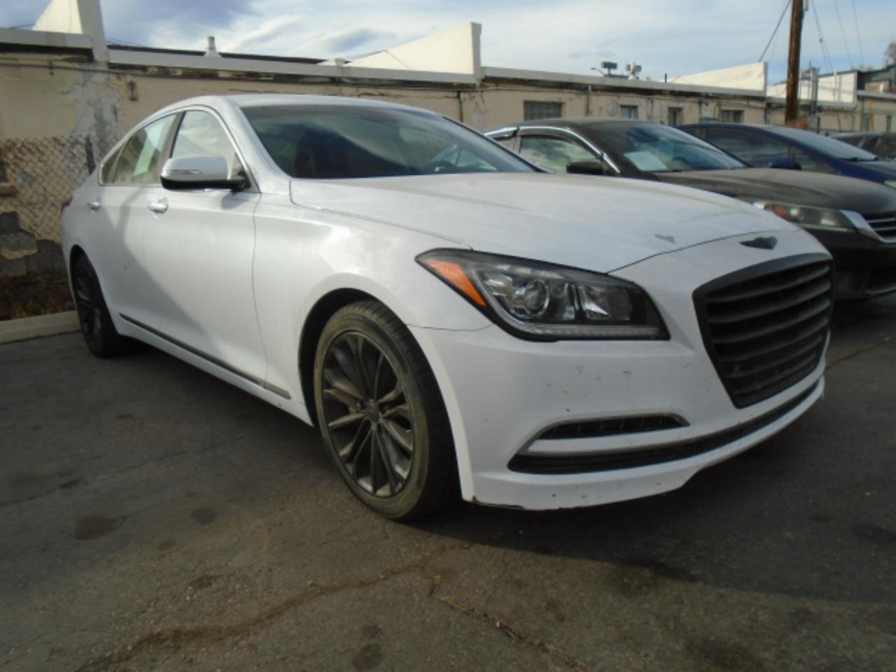 2015 Hyundai Genesis 4dr Sdn V6 3.8L RWD