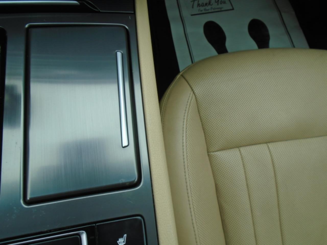 Hyundai Genesis 4dr Sdn V6 3.8L RWD 2015