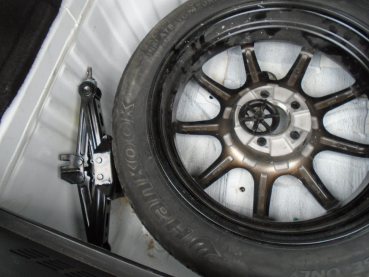 Hyundai Genesis 4dr Sdn V6 3.8L RWD 2015