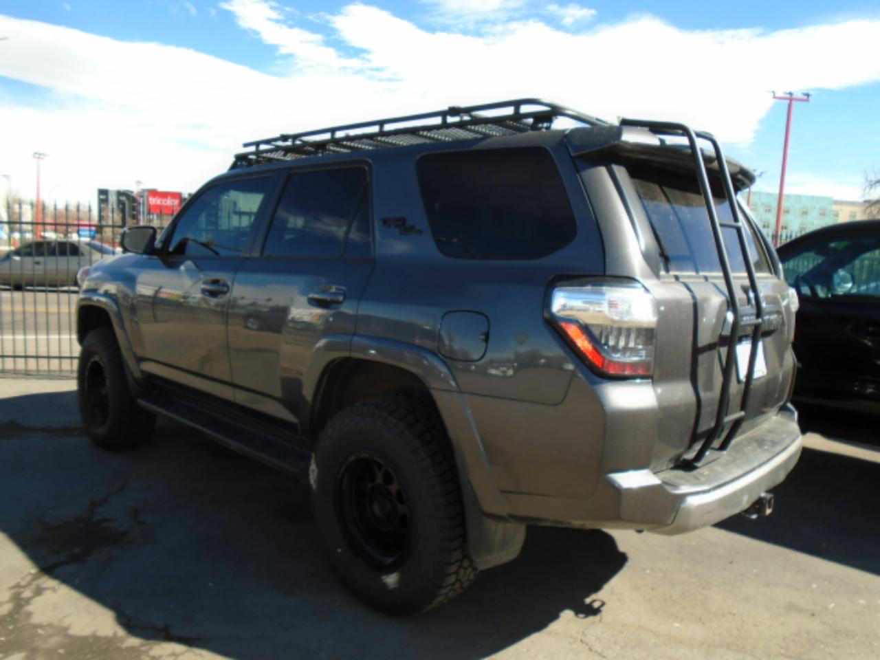 Toyota 4Runner TRD Off Road Premium 4WD (Natl) 2022