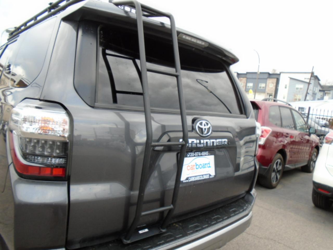 Toyota 4Runner TRD Off Road Premium 4WD (Natl) 2022