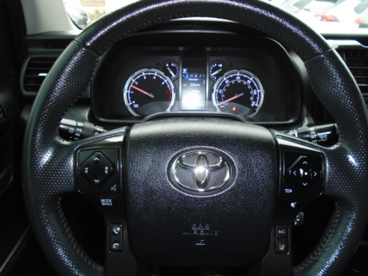 Toyota 4Runner TRD Off Road Premium 4WD (Natl) 2022