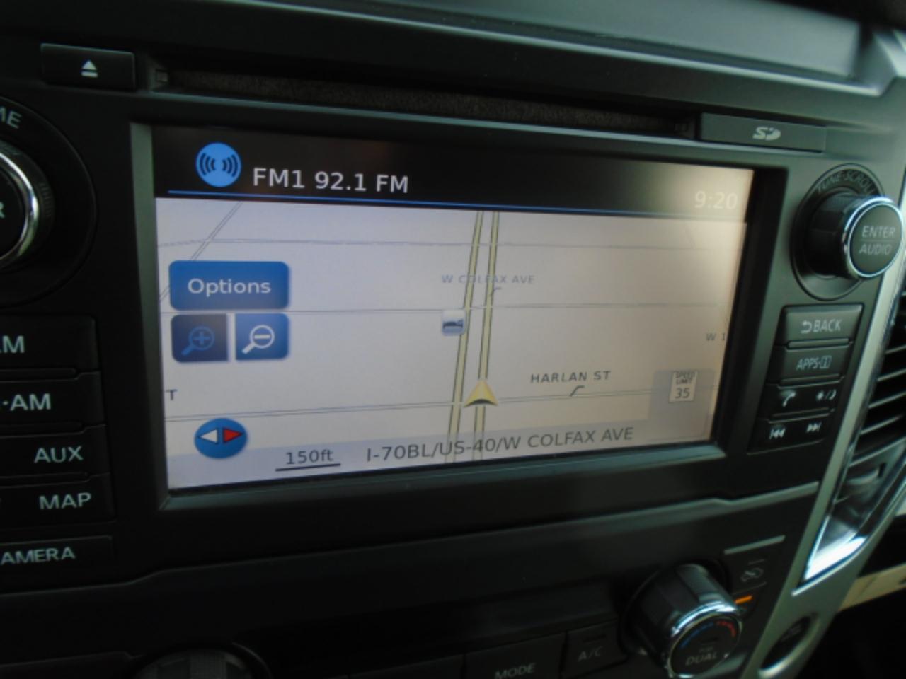 Nissan Titan 4x4 King Cab SV 2017