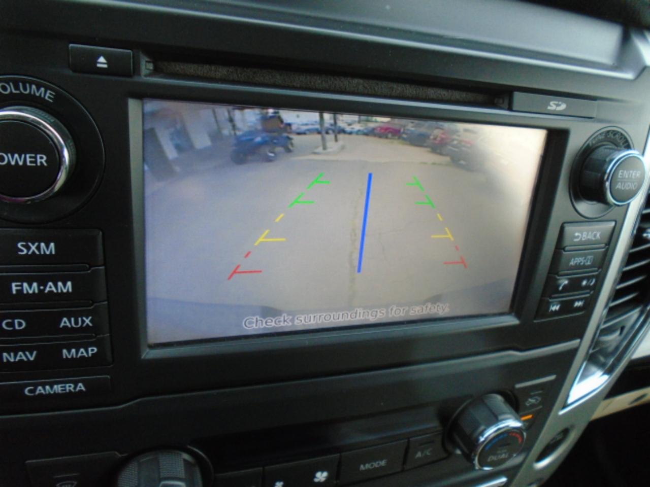 Nissan Titan 4x4 King Cab SV 2017