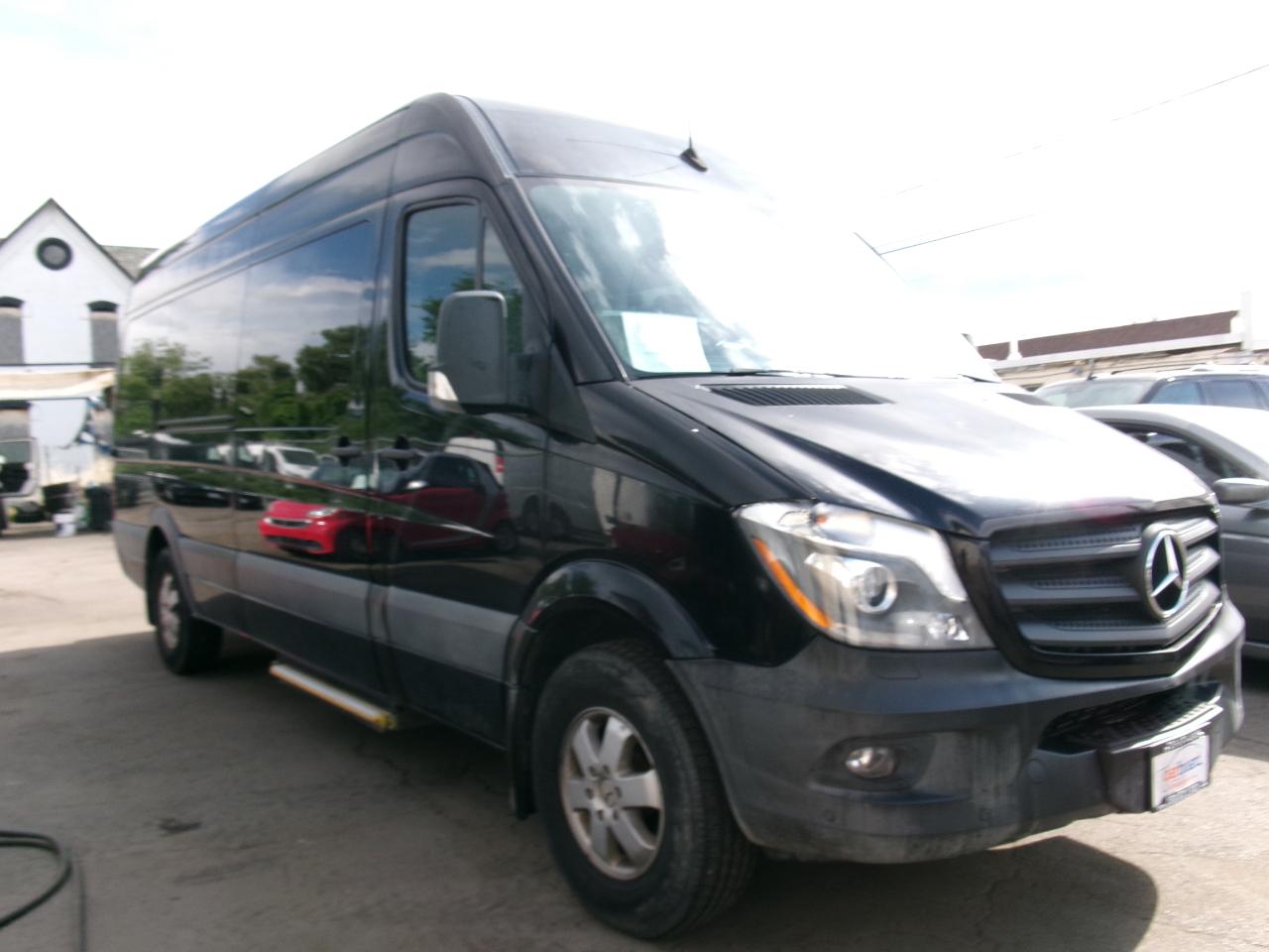 Mercedes-Benz Sprinter Van 2500 High Roof V6 170" RWD 2018