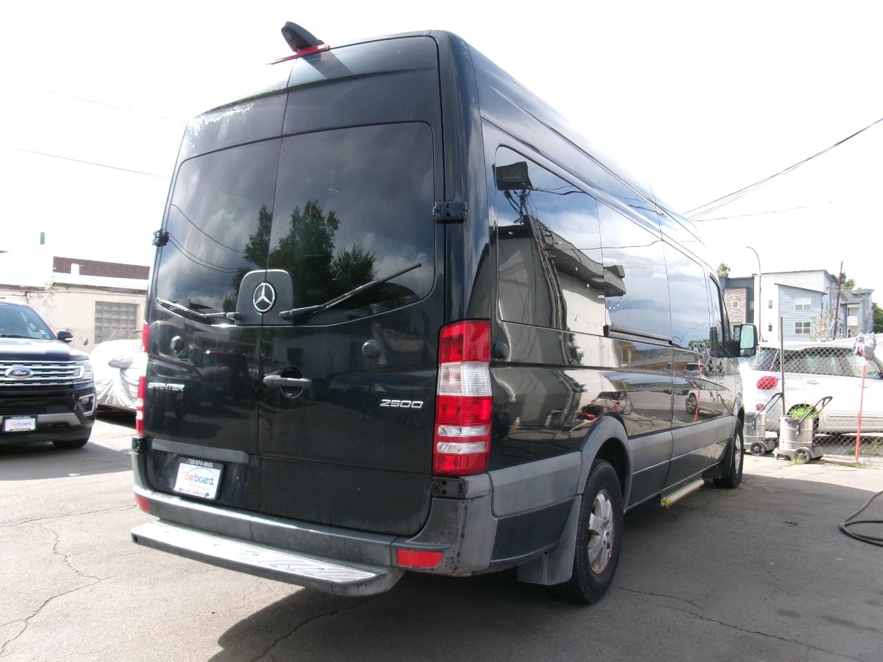 Mercedes-Benz Sprinter Van 2500 High Roof V6 170" RWD 2018