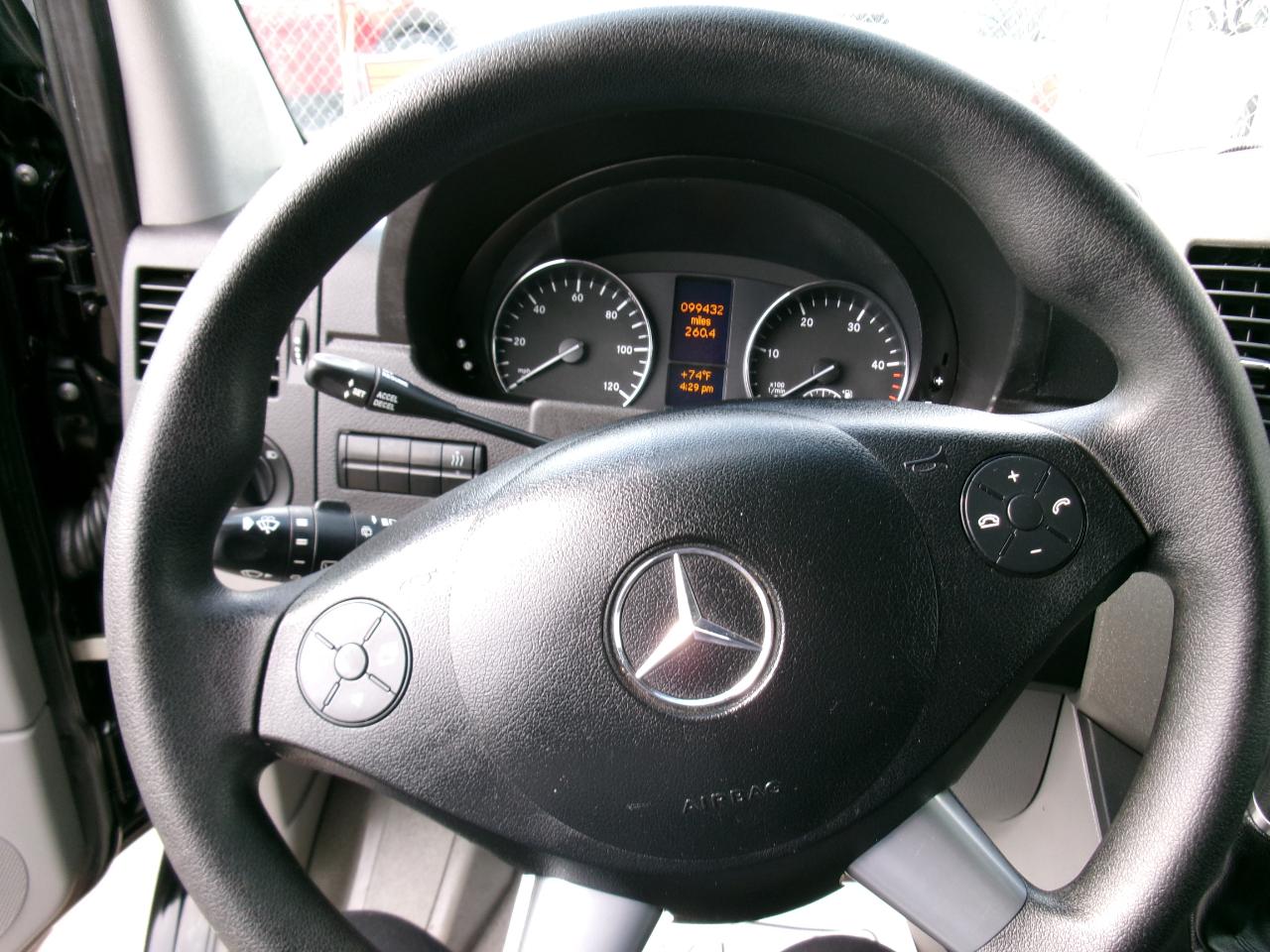 Mercedes-Benz Sprinter Van 2500 High Roof V6 170" RWD 2018