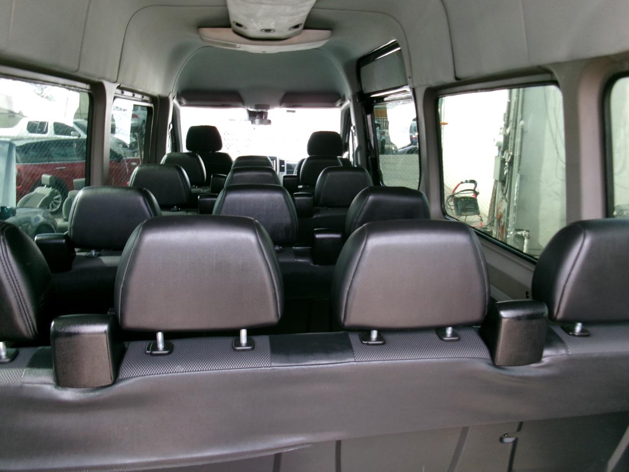 Mercedes-Benz Sprinter Van 2500 High Roof V6 170" RWD 2018