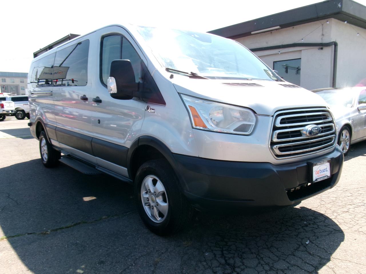Ford Transit Wagon T-350 148" Low Roof XLT Sliding RH Dr 2017