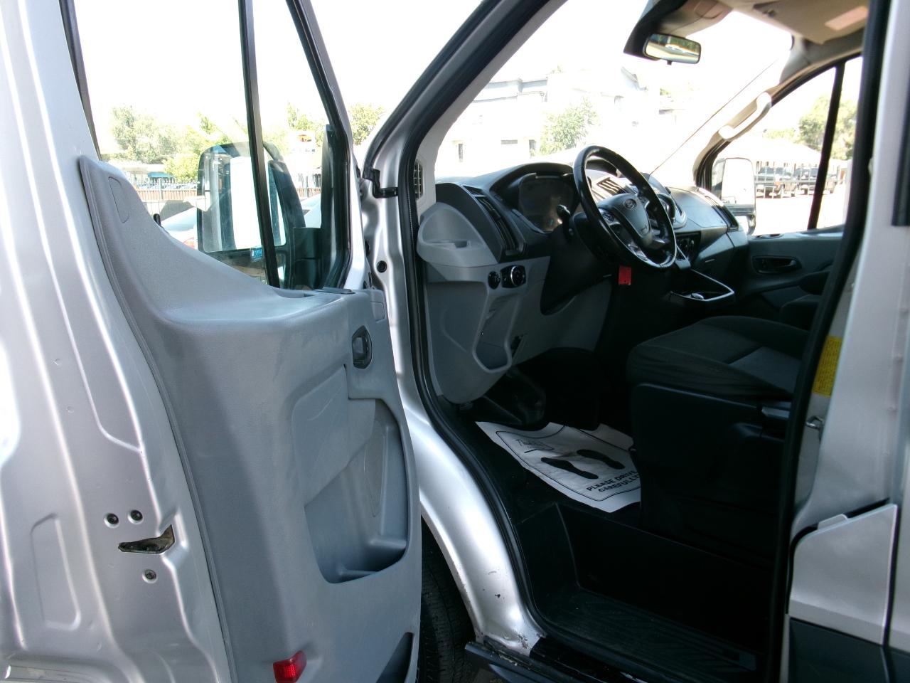 Ford Transit Wagon T-350 148" Low Roof XLT Sliding RH Dr 2017