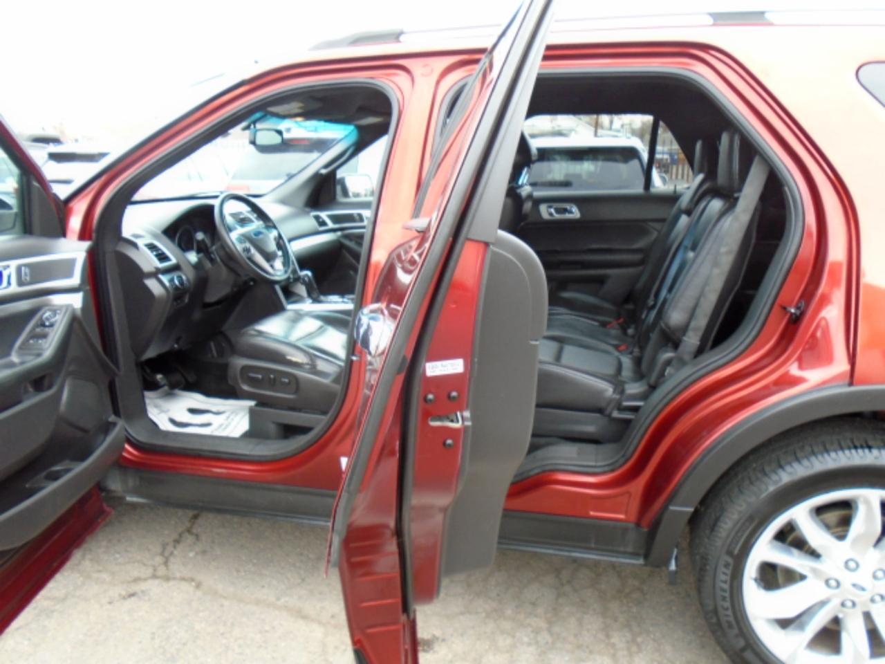 Ford Explorer 4WD 4dr XLT 2014