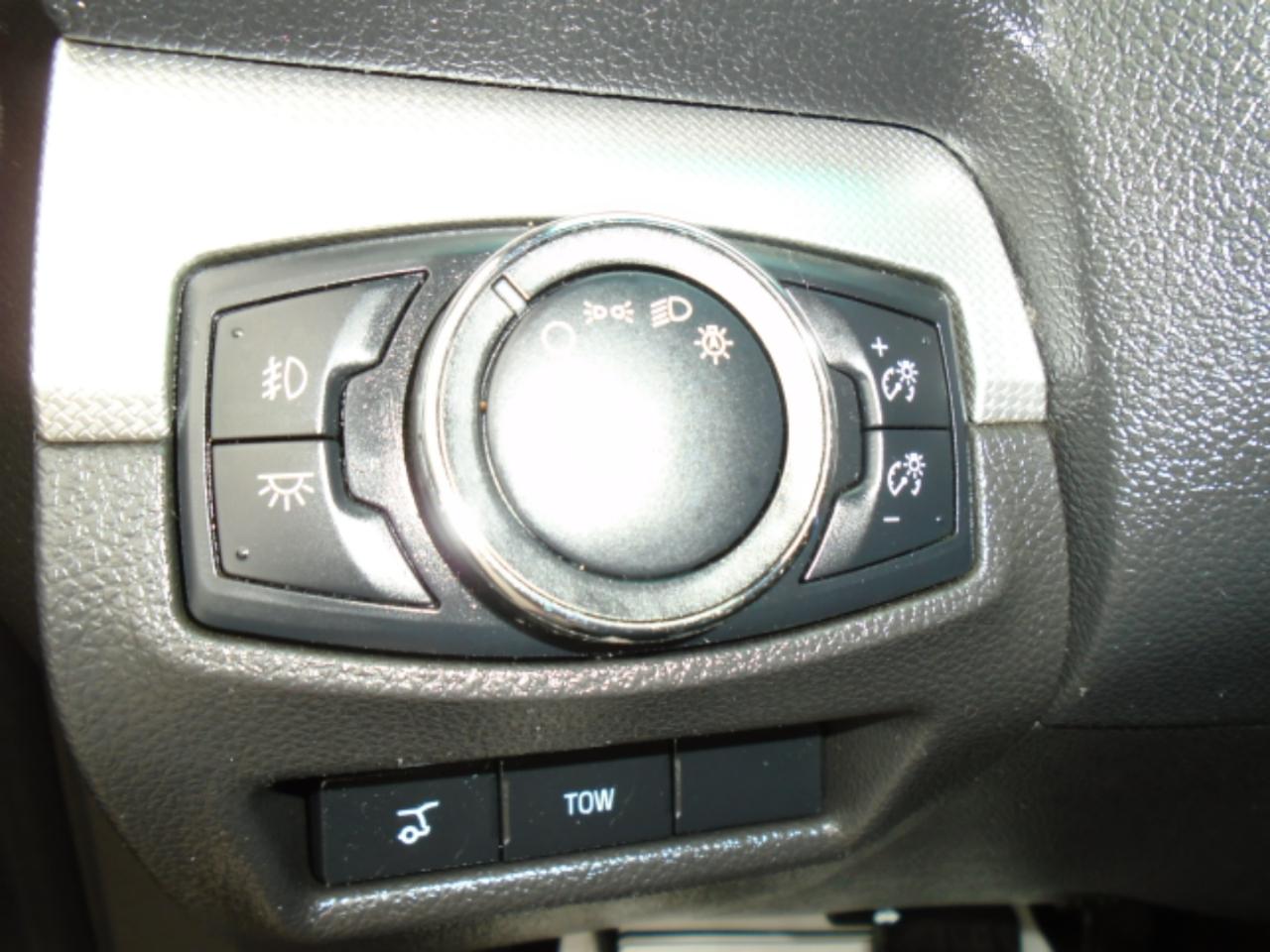 Ford Explorer 4WD 4dr XLT 2014