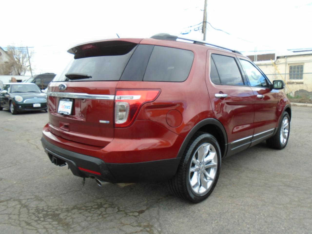 Ford Explorer 4WD 4dr XLT 2014