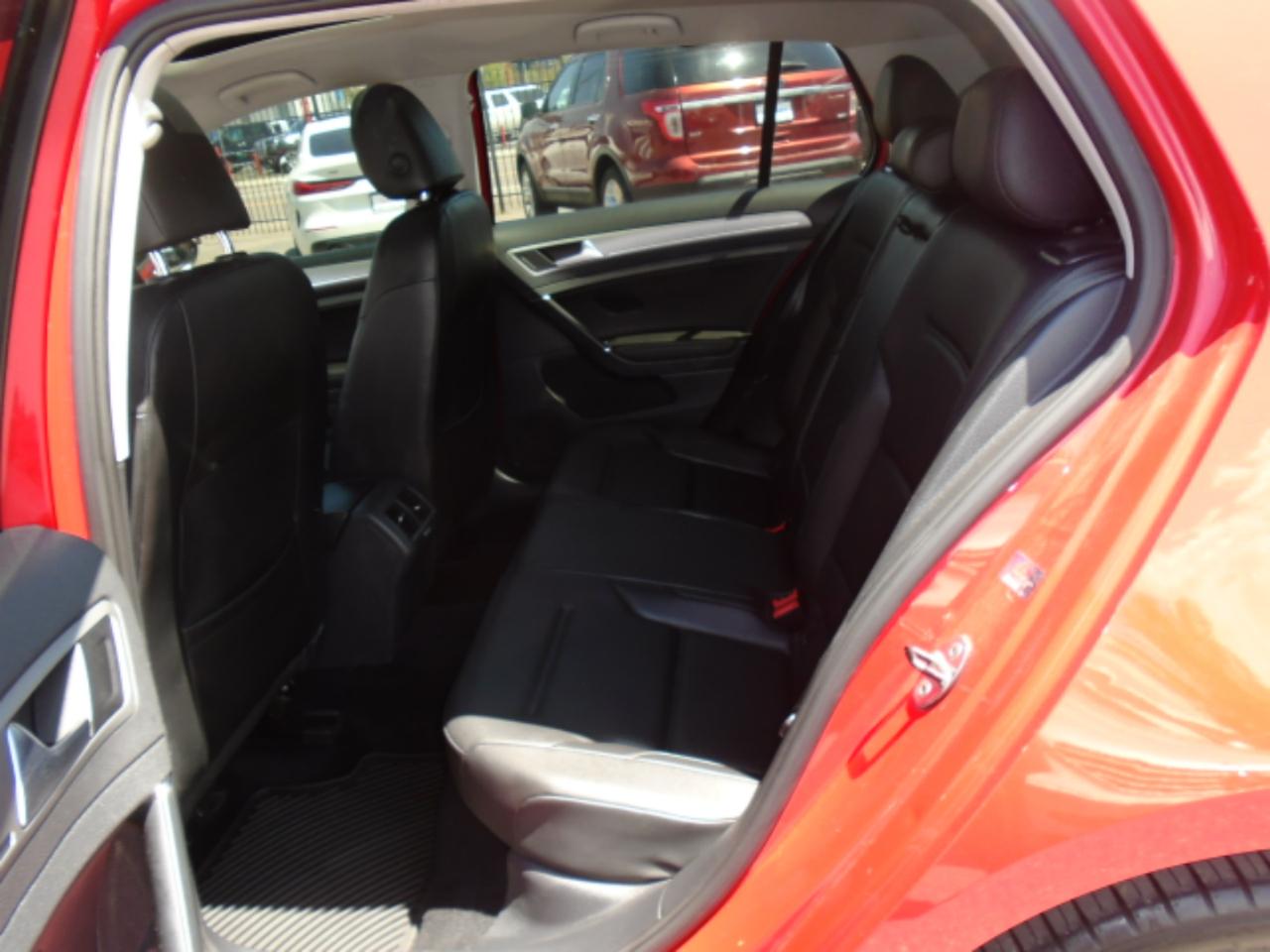 Volkswagen Golf 4dr HB Auto TSI SE 2016
