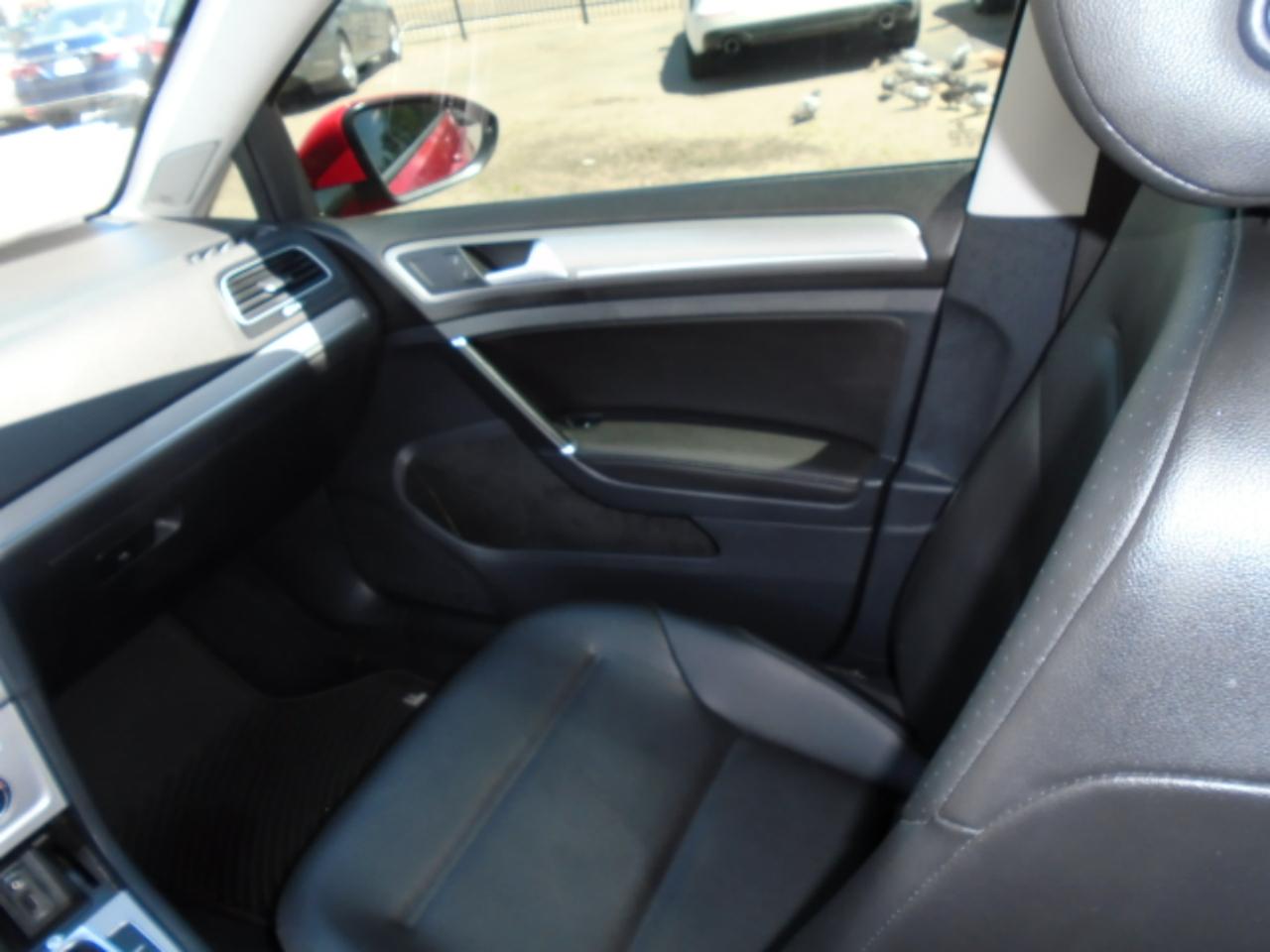 Volkswagen Golf 4dr HB Auto TSI SE 2016
