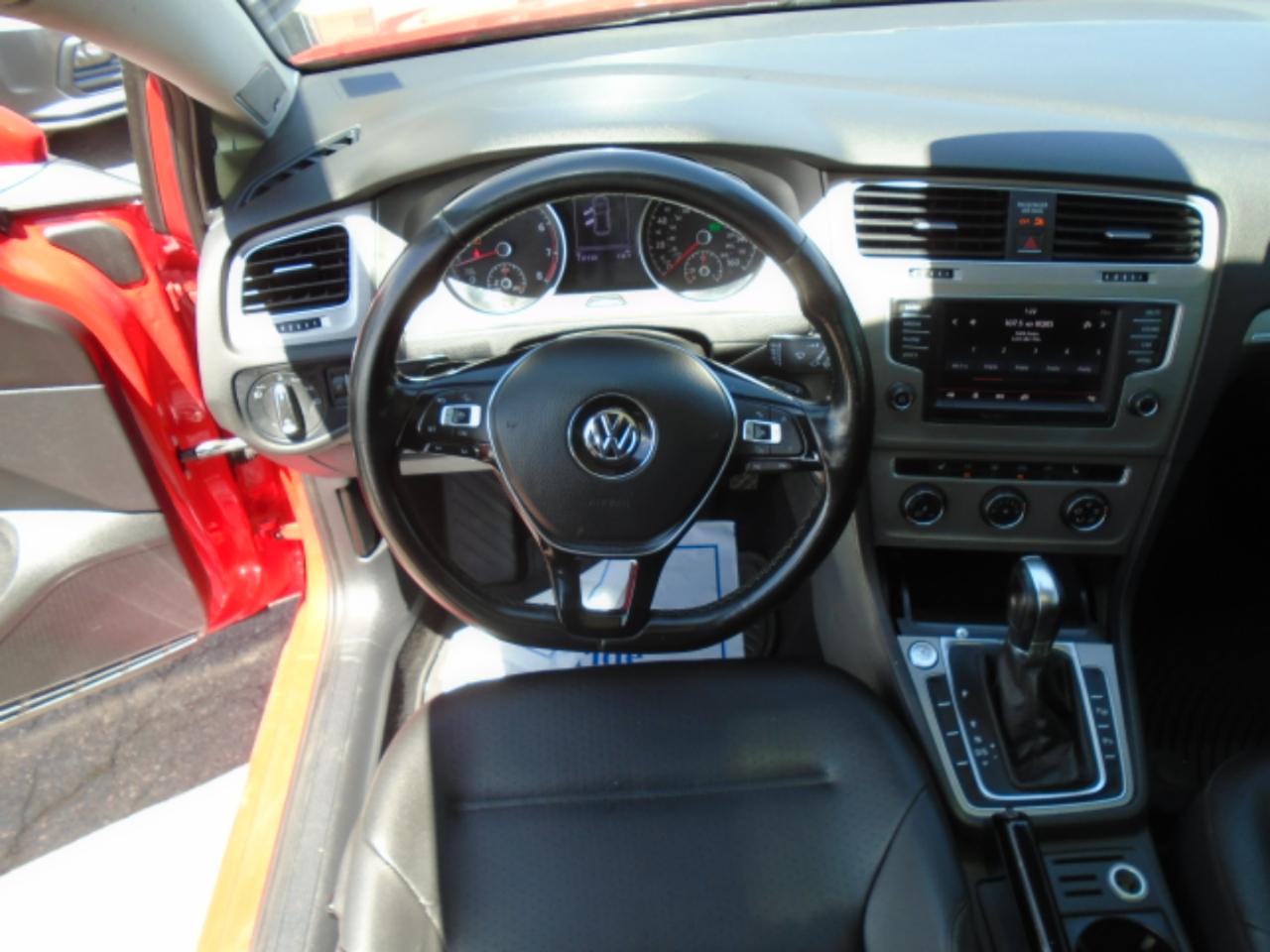Volkswagen Golf 4dr HB Auto TSI SE 2016