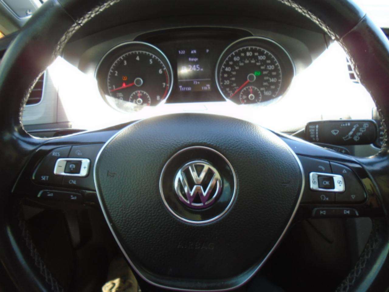 Volkswagen Golf 4dr HB Auto TSI SE 2016