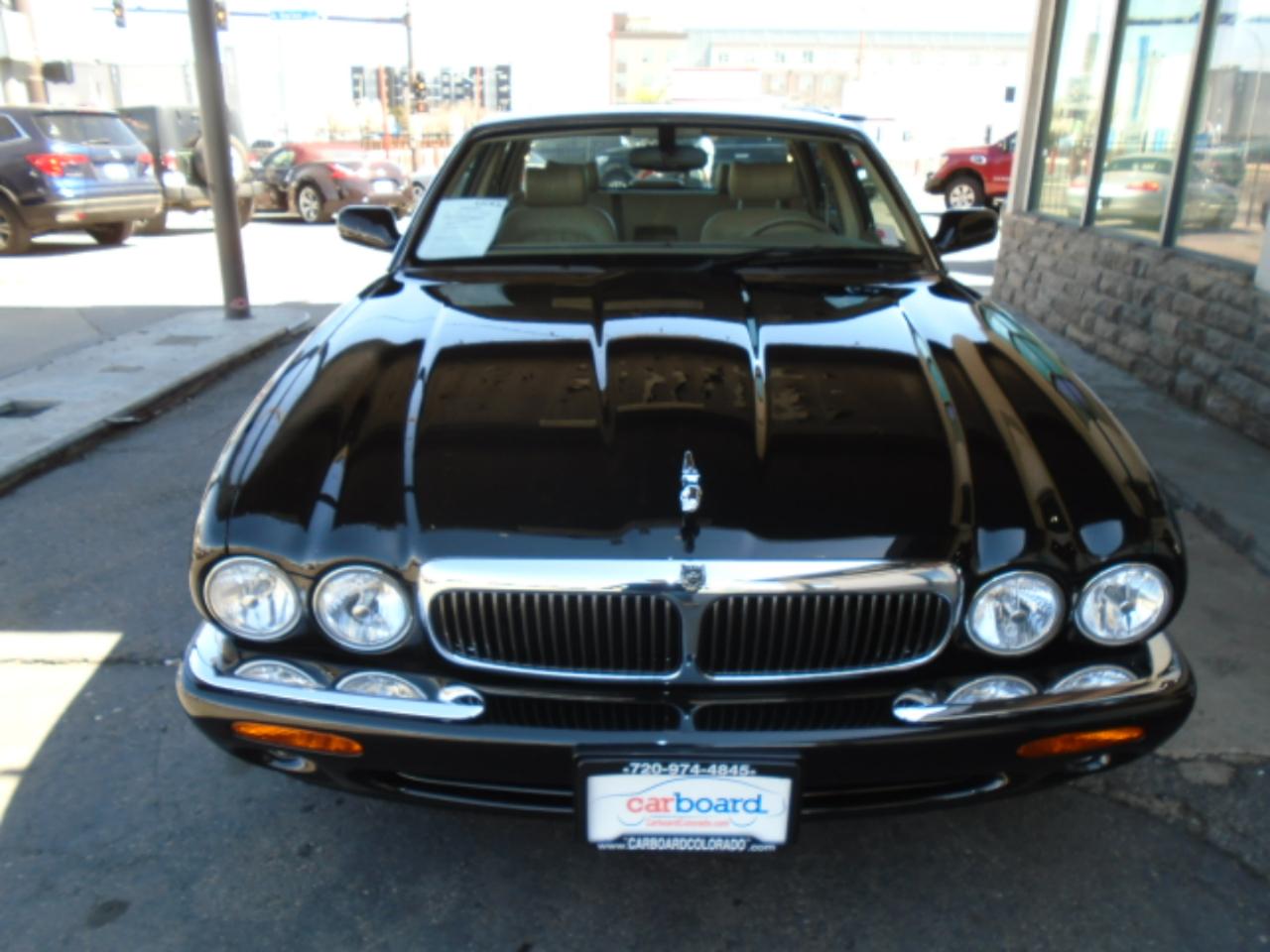 Jaguar XJ 4dr Sdn 2000