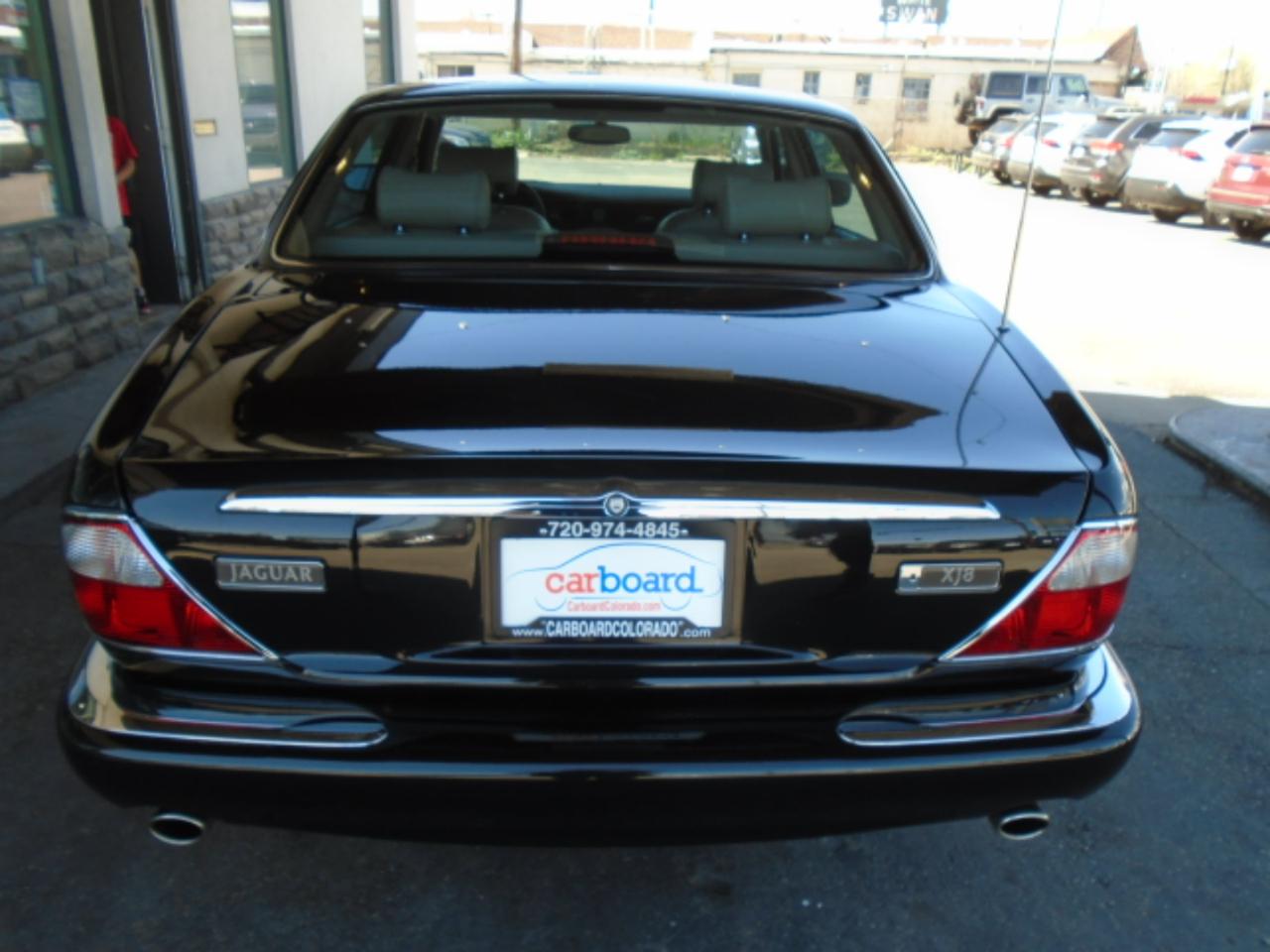 Jaguar XJ 4dr Sdn 2000