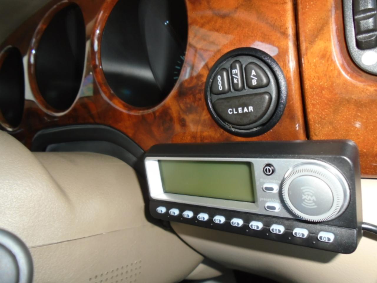 Jaguar XJ 4dr Sdn 2000