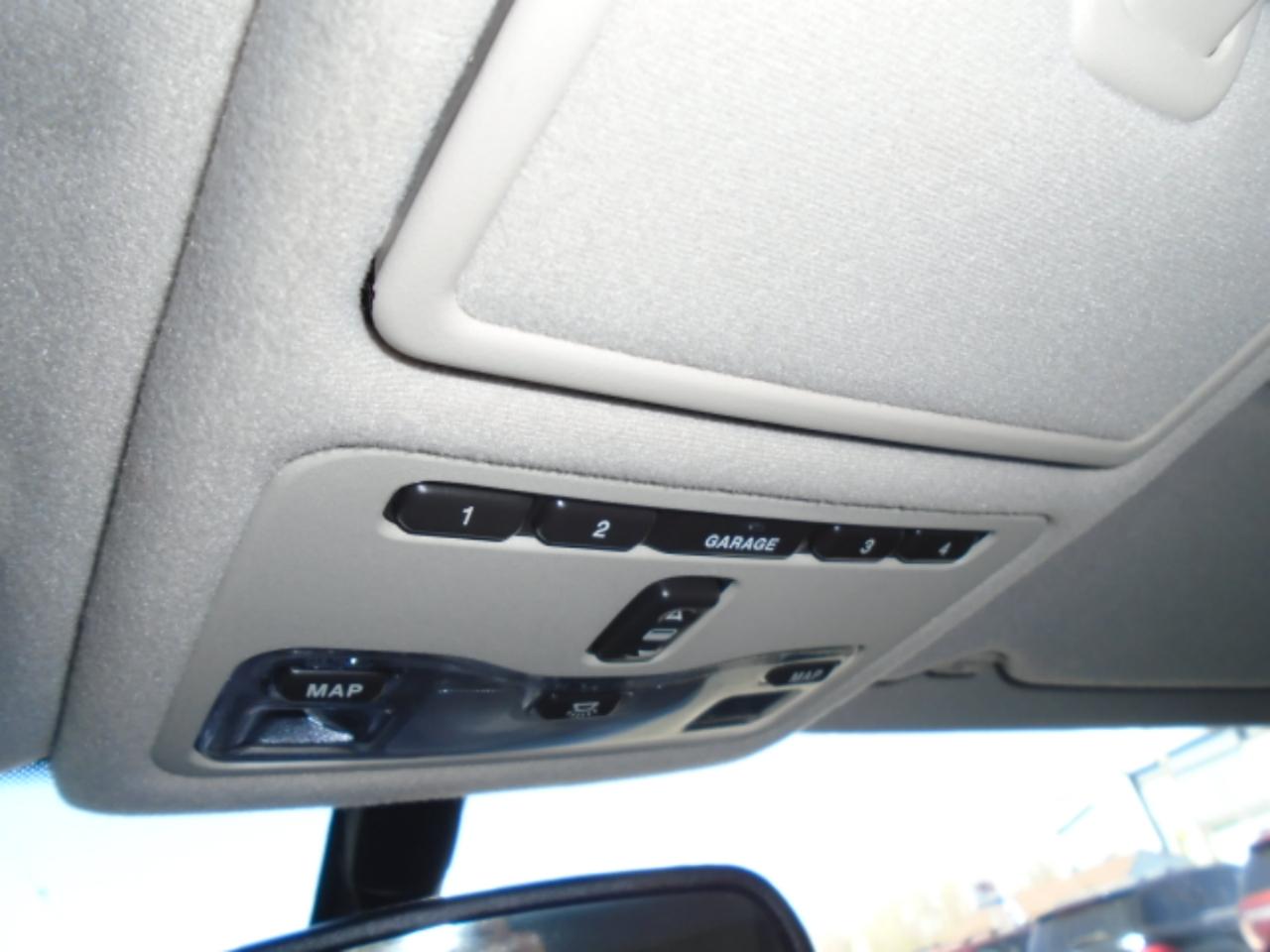 Jaguar XJ 4dr Sdn 2000