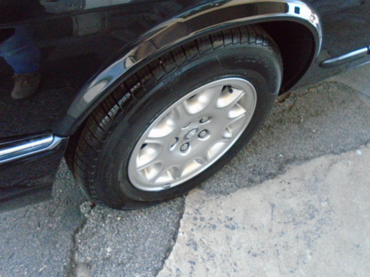 Jaguar XJ 4dr Sdn 2000