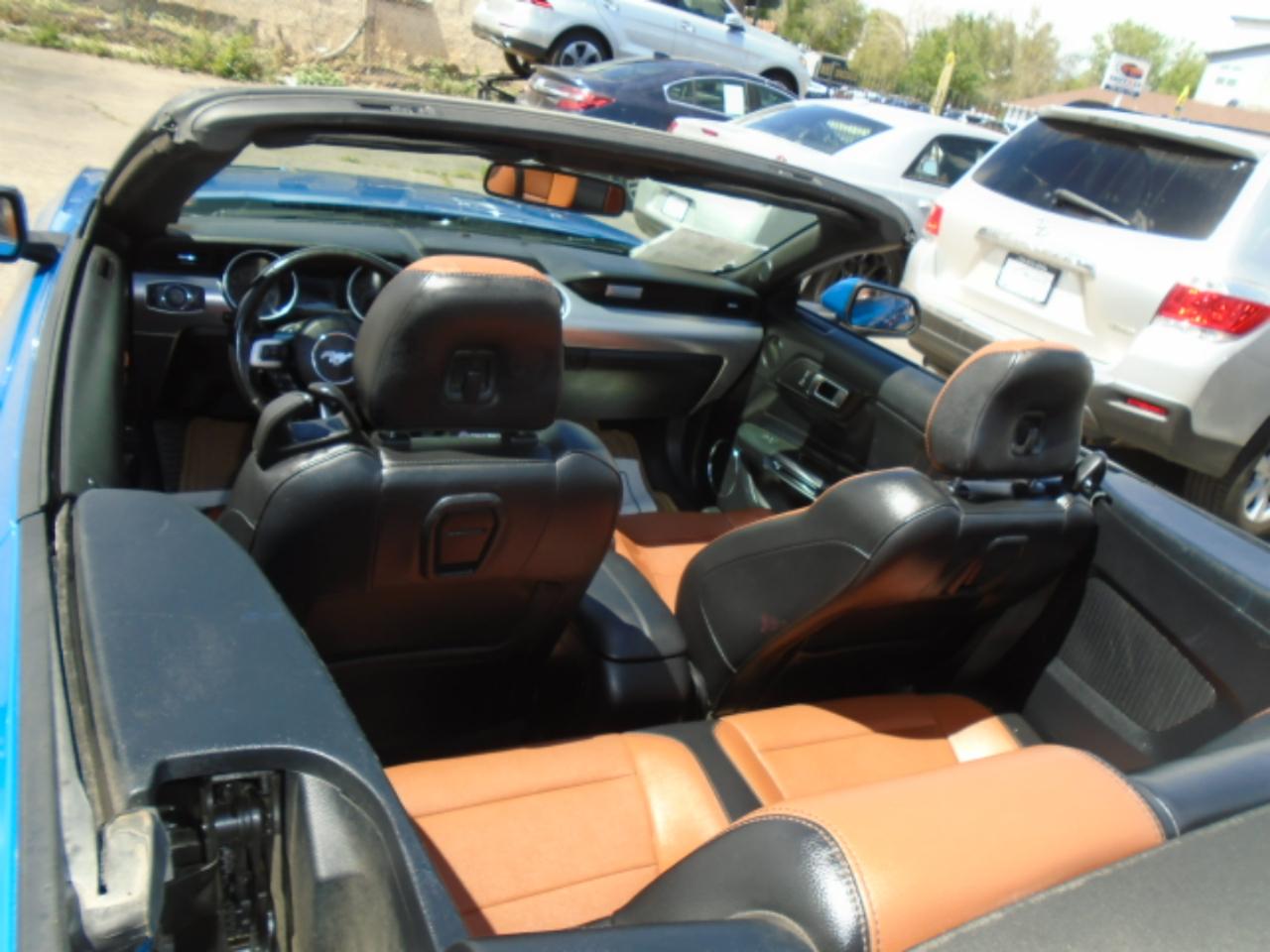 Ford Mustang EcoBoost Convertible 2019