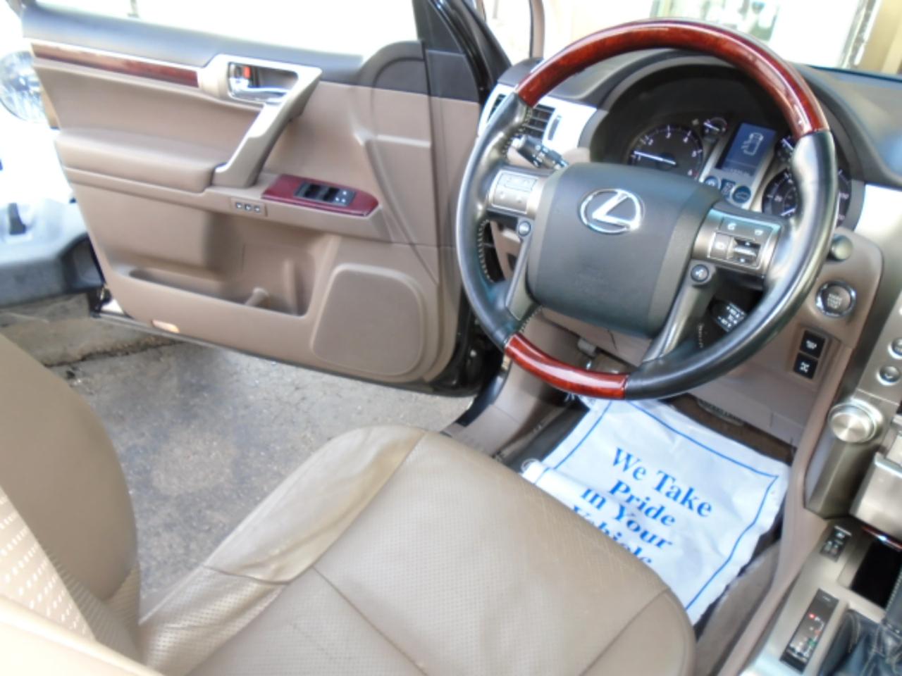 Lexus GX 460 4WD 4dr 2011