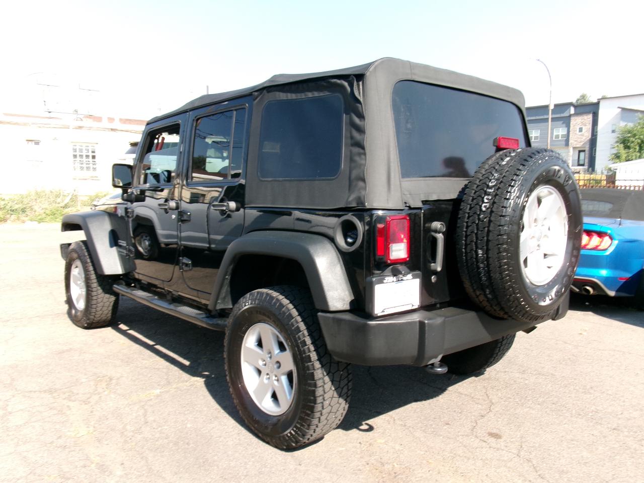 Jeep Wrangler JK Unlimited Sport S 4x4 2018