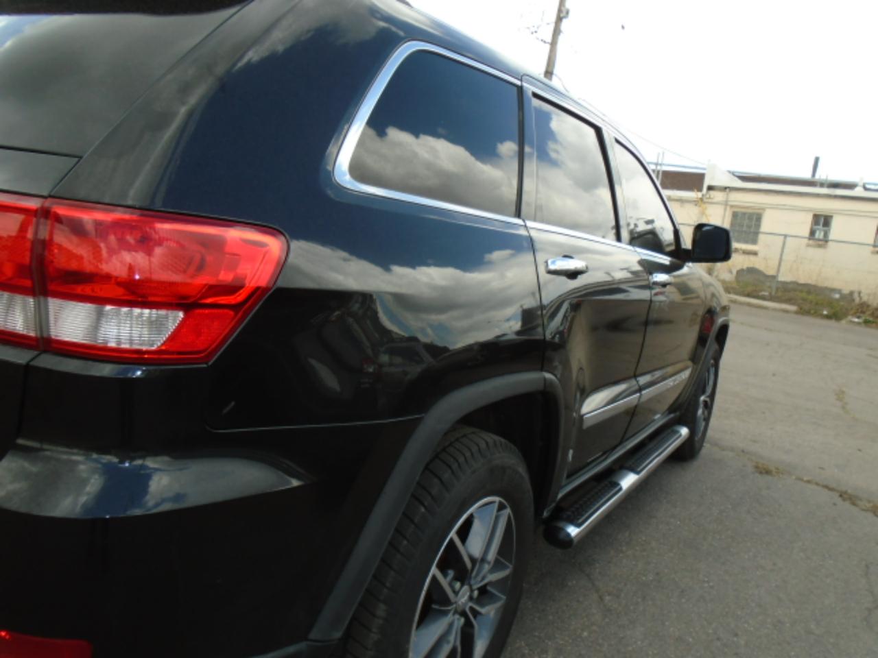 Jeep Grand Cherokee 4WD 4dr Overland 2012