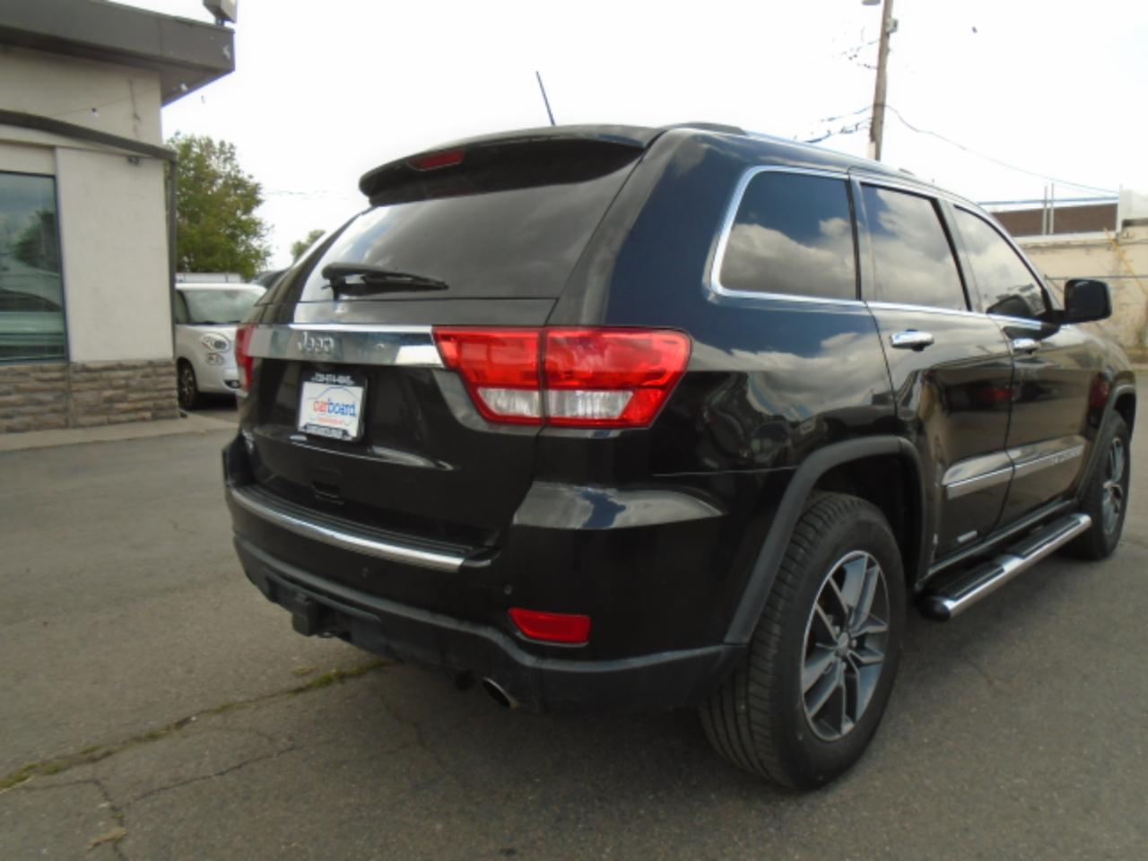 Jeep Grand Cherokee 4WD 4dr Overland 2012