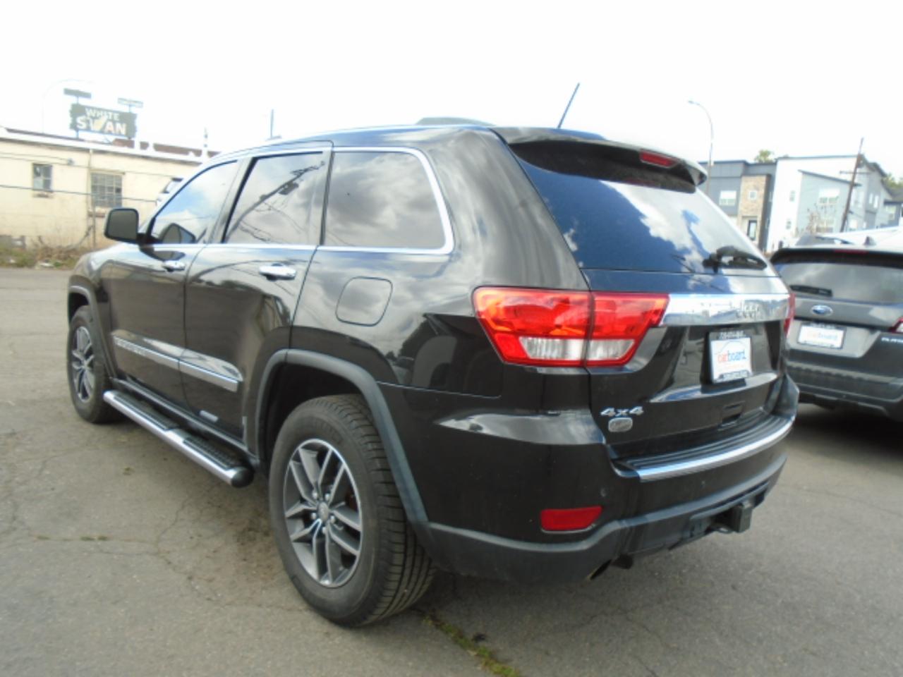Jeep Grand Cherokee 4WD 4dr Overland 2012