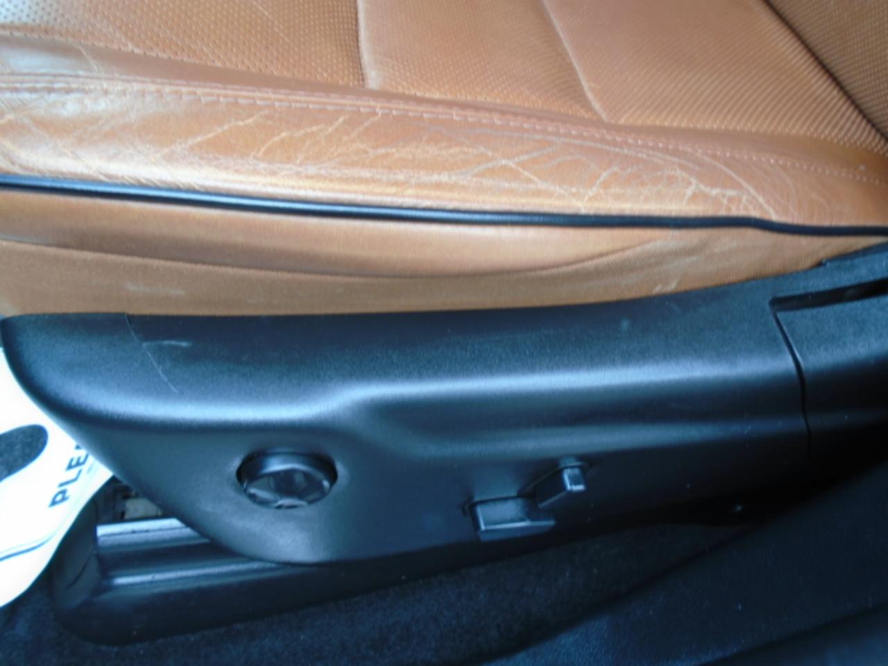 Jeep Grand Cherokee 4WD 4dr Overland 2012