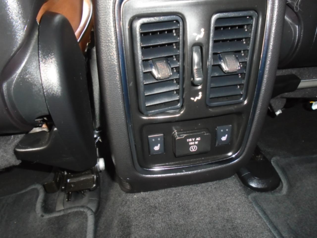 Jeep Grand Cherokee 4WD 4dr Overland 2012