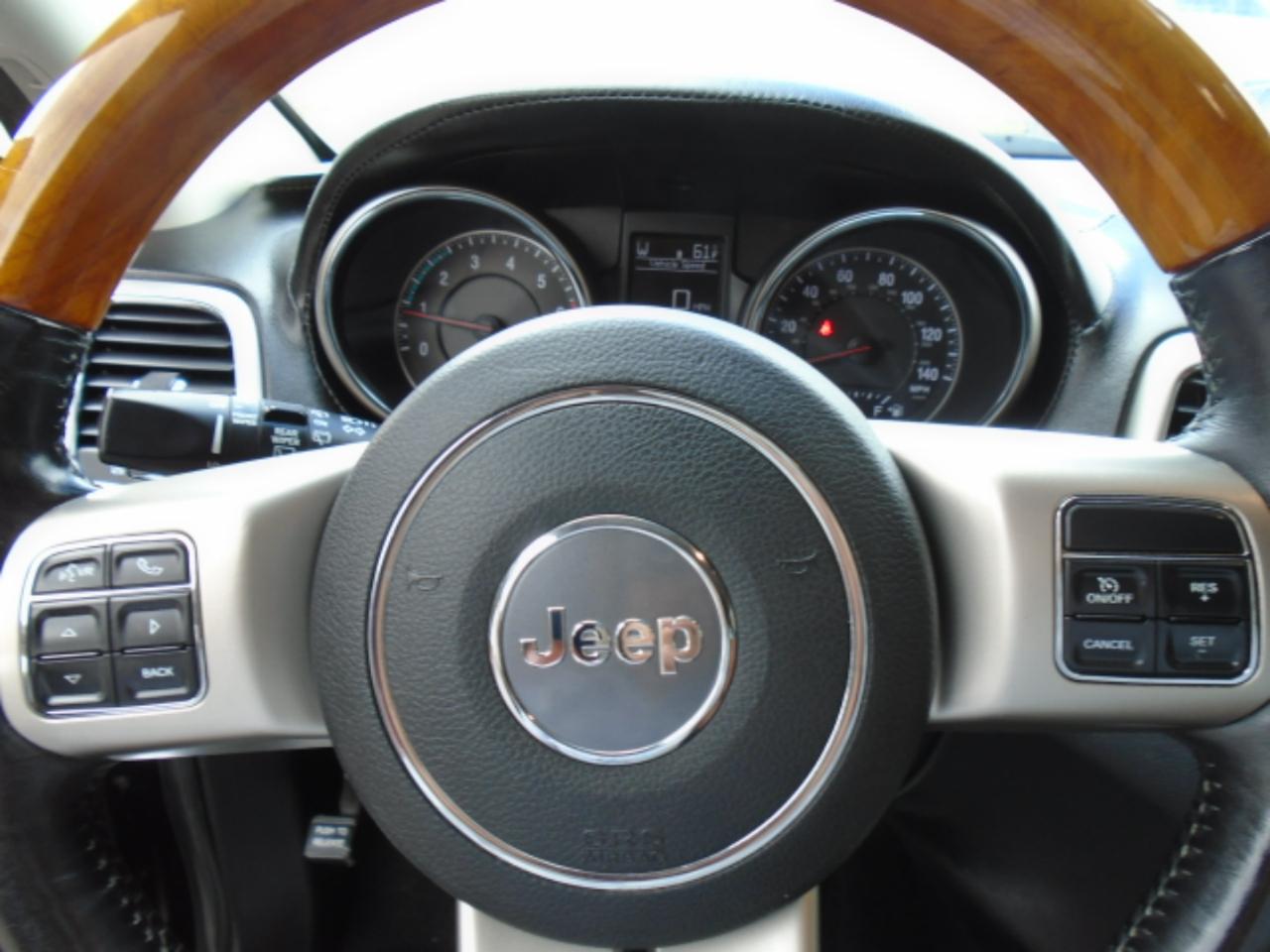 Jeep Grand Cherokee 4WD 4dr Overland 2012
