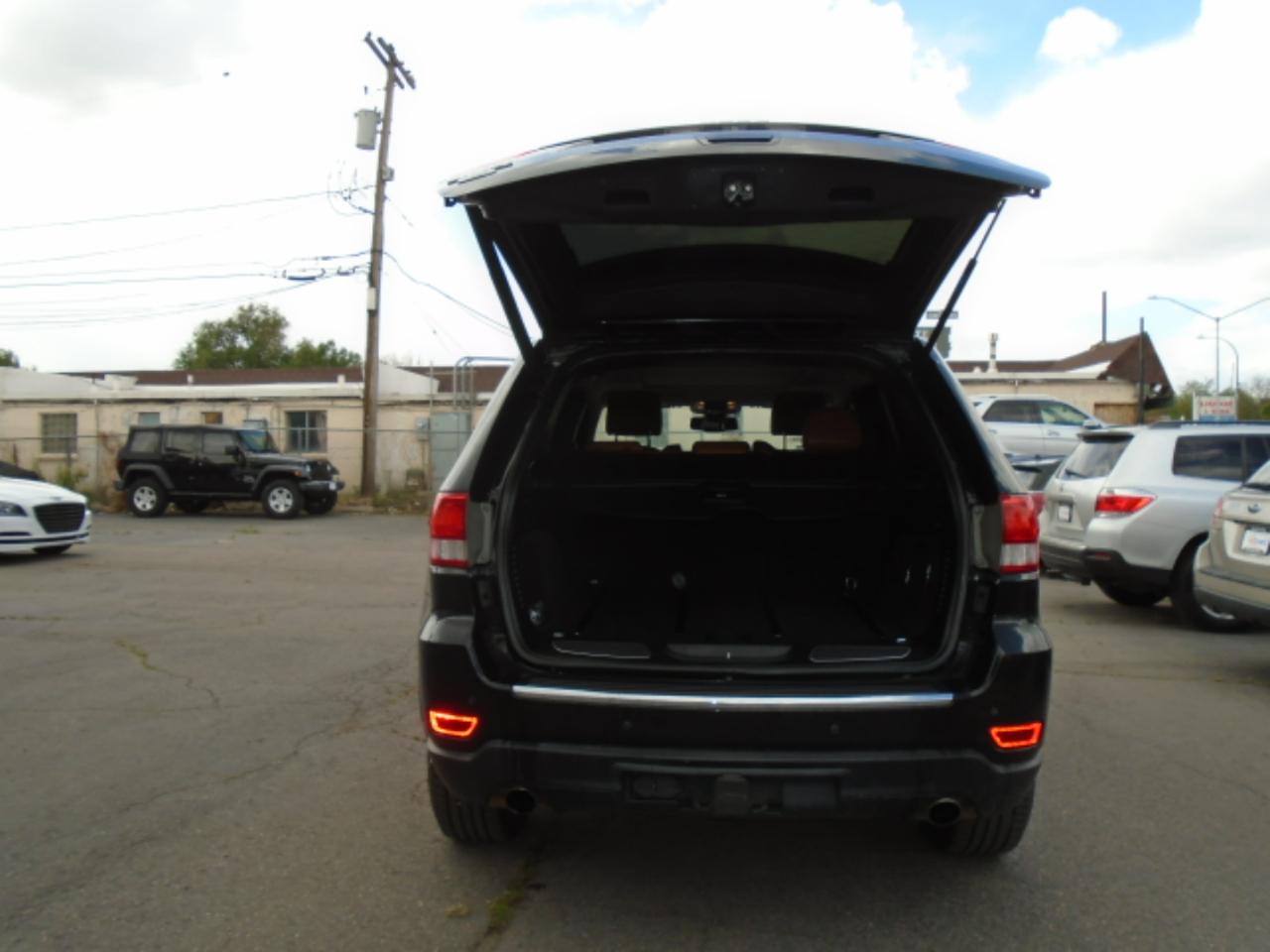 Jeep Grand Cherokee 4WD 4dr Overland 2012
