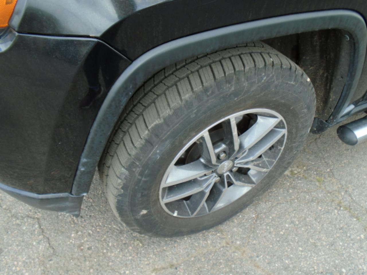 Jeep Grand Cherokee 4WD 4dr Overland 2012
